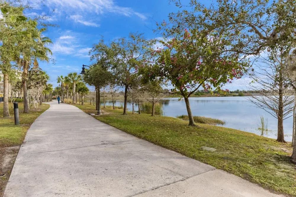 Spacious and Lovely 3BD Unit With Balcony, Close to the Convention Center #3vc309 - photo 20