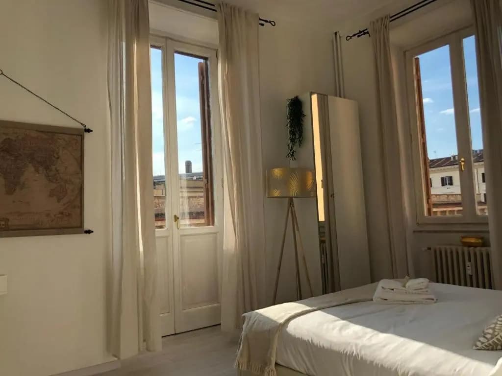 White Napoleone Apartment - photo 2