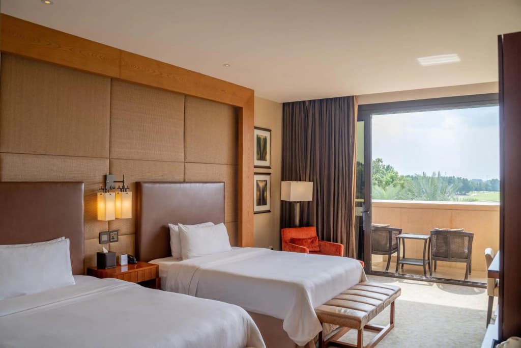 VOGO Abu Dhabi Golf Resort & Spa - photo 18