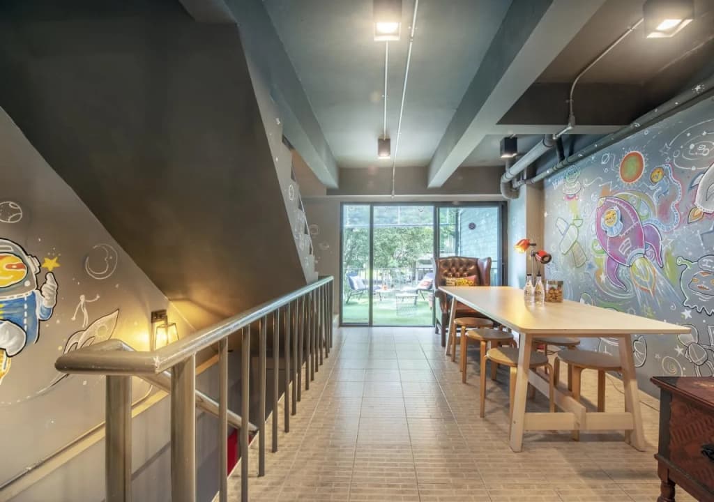 Sloth Hostel Don Mueang - photo 9