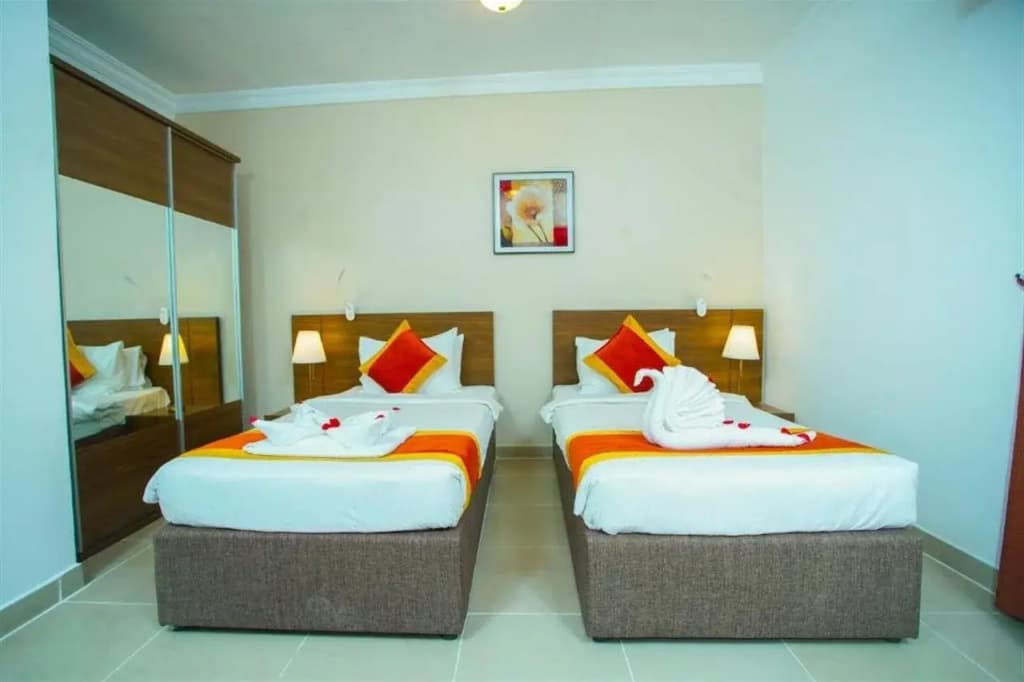Lavilla Inn - photo 7