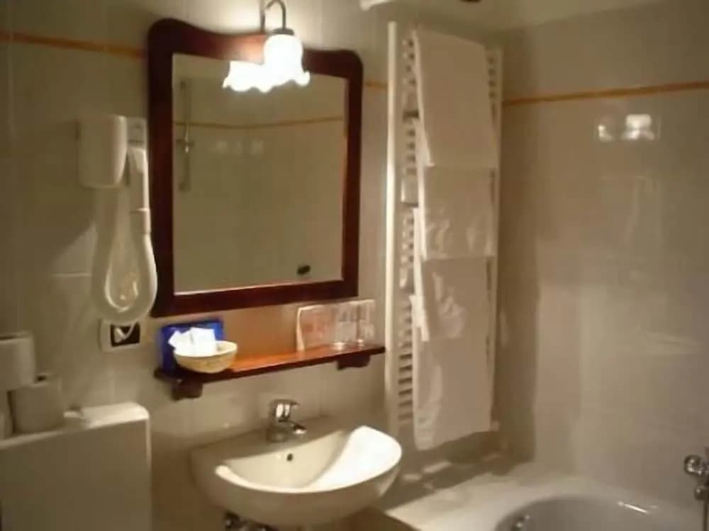 Ca' del Pozzo Rooms - photo 9