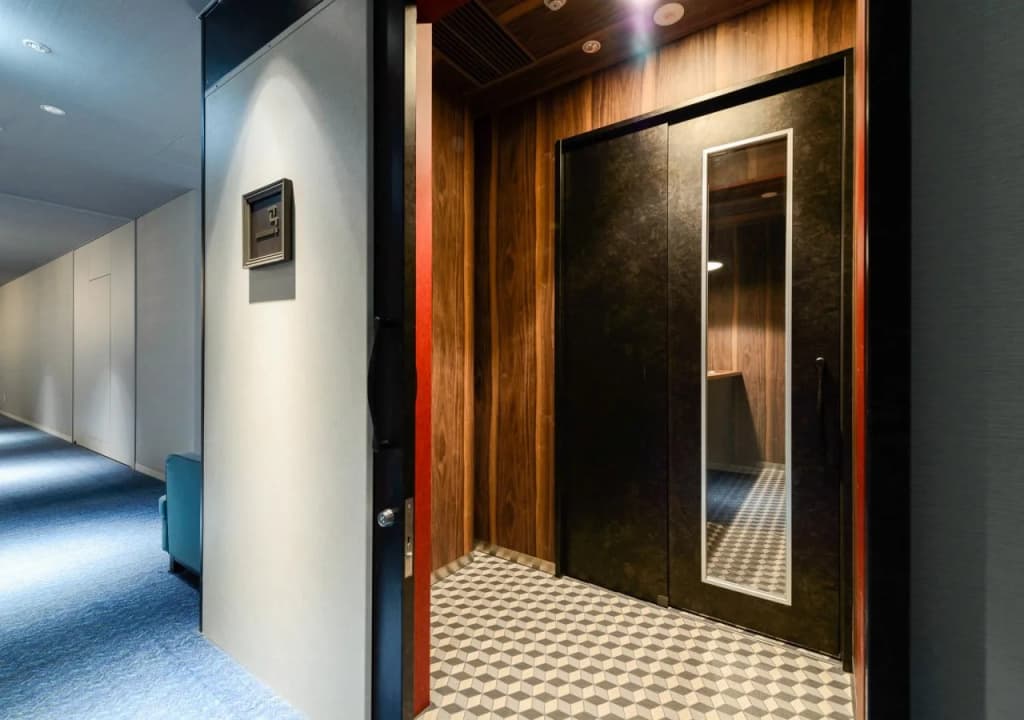 Courtyard by Marriott Tokyo Station Hotel - photo 15