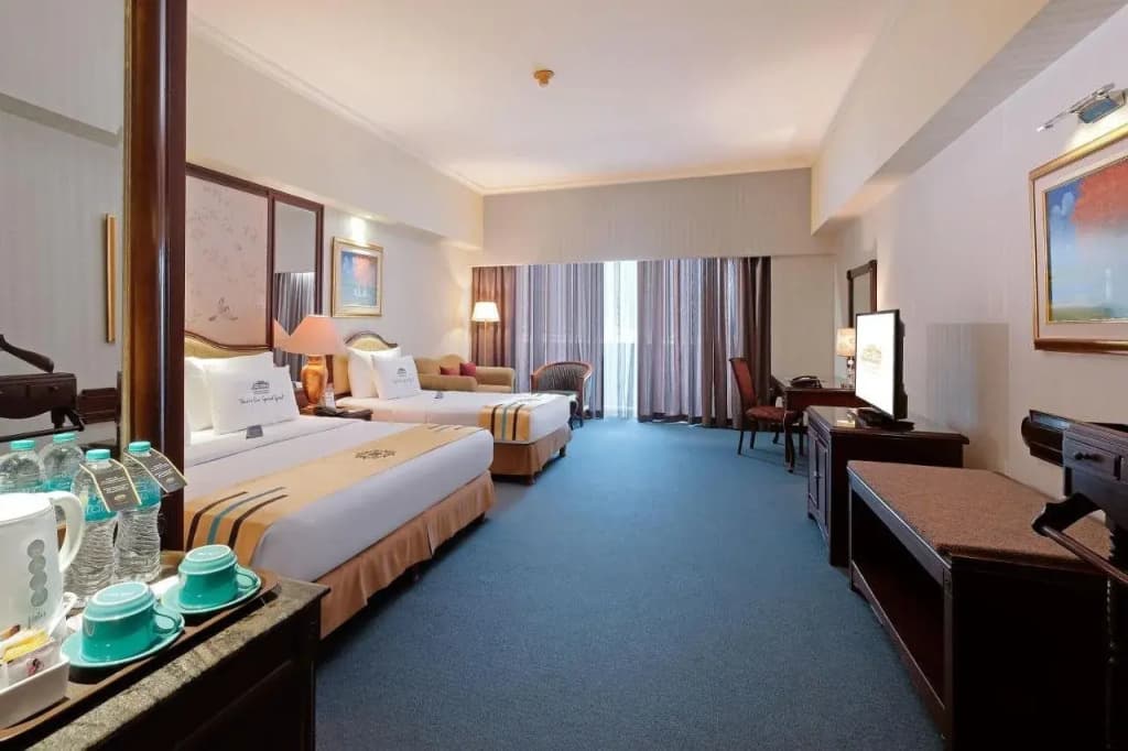 Sunlake Waterfront Resort and Convention - photo 5