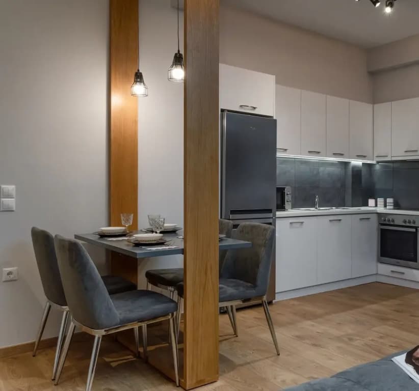 101m² Renovated Apartment in Koukaki - photo 11