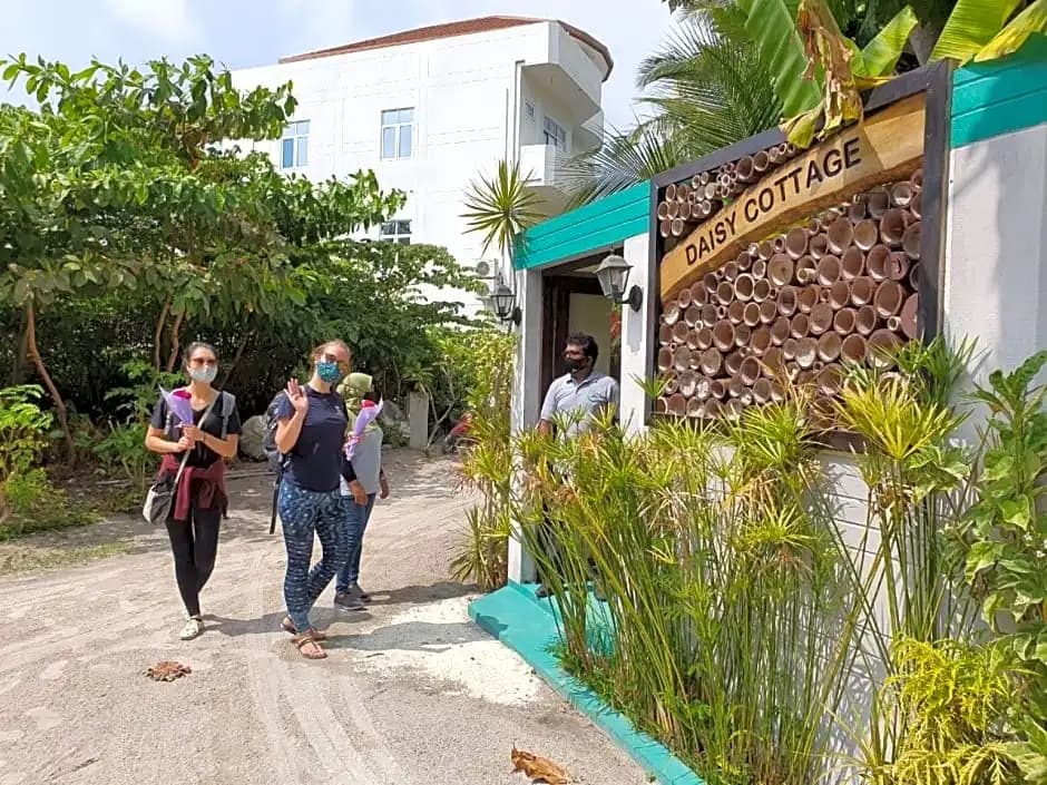 Daisy Cottage Dhangethi - photo 14