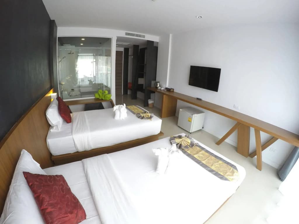 Phoenix Grand Hotel - photo 4