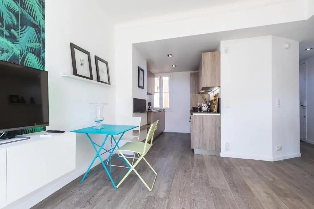 Cosy 1 Bdr Near Garibaldi Square - Top Floor & AC - photo 14
