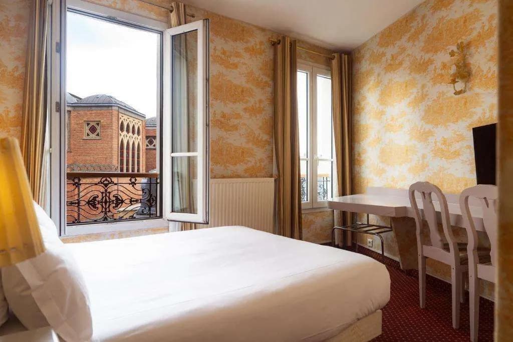 Hotel Regyn's Montmartre - photo 21