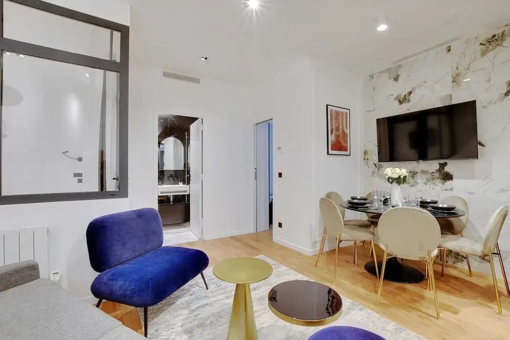 Authentic apt - 2br/6p - Rue des Martyrs - Opera - photo 9