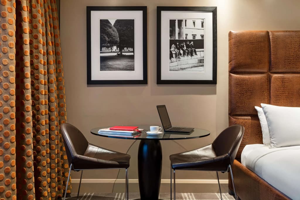 Radisson Blu Hotel, London Heathrow - photo 4