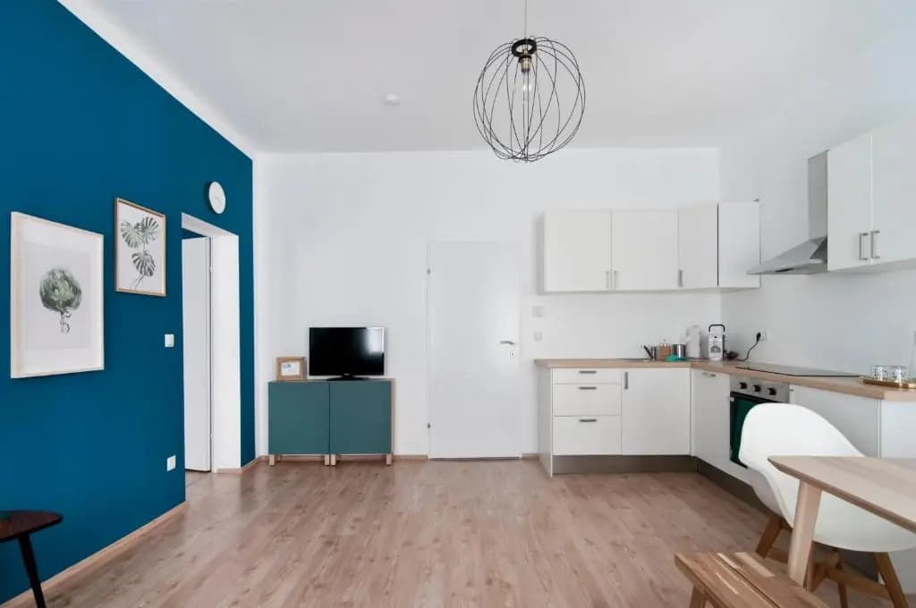 Stylish Self-Check-In Apartment With 2 Bedrooms - photo 12