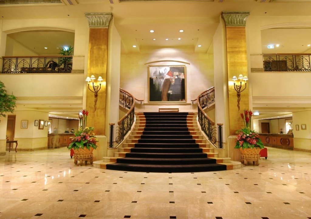 Hotel Borobudur Jakarta - photo 1
