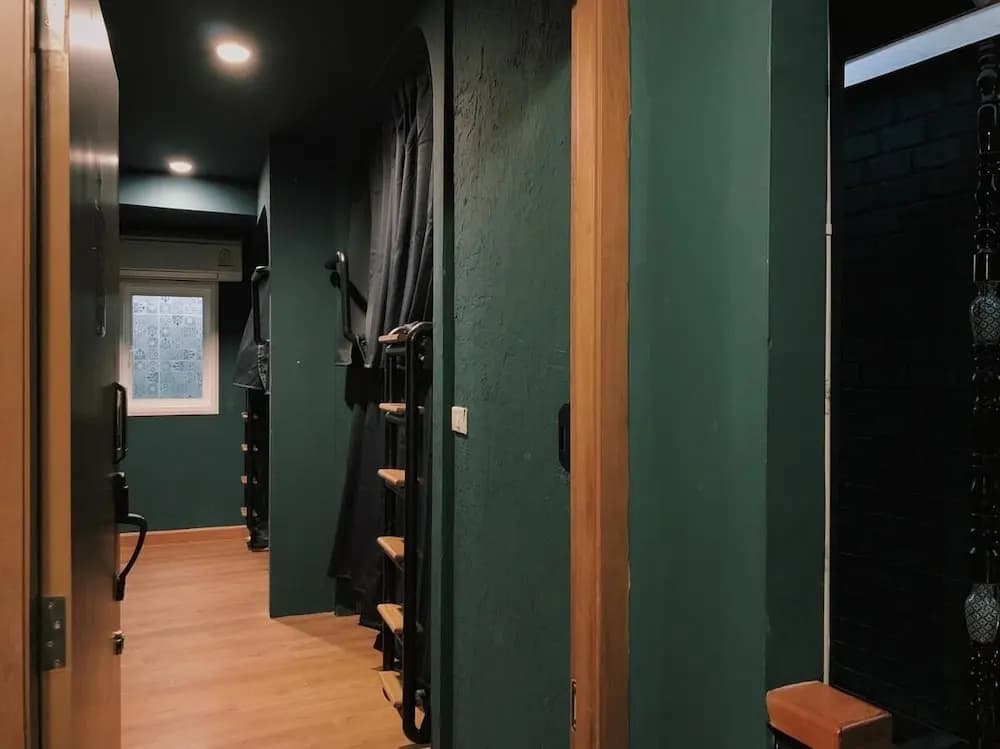 OYO Mystery Hostel - photo 9