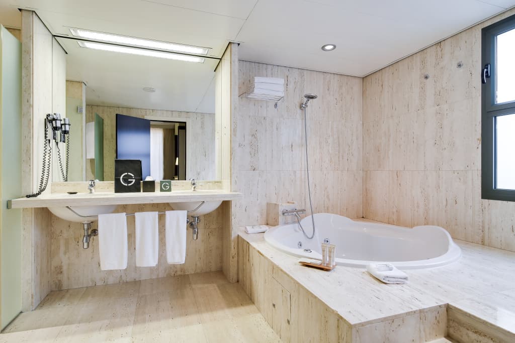 Hotel Barcelona Universal - photo 42
