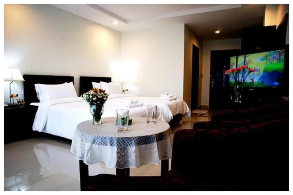 Soi 2 inn Pattaya - photo 3