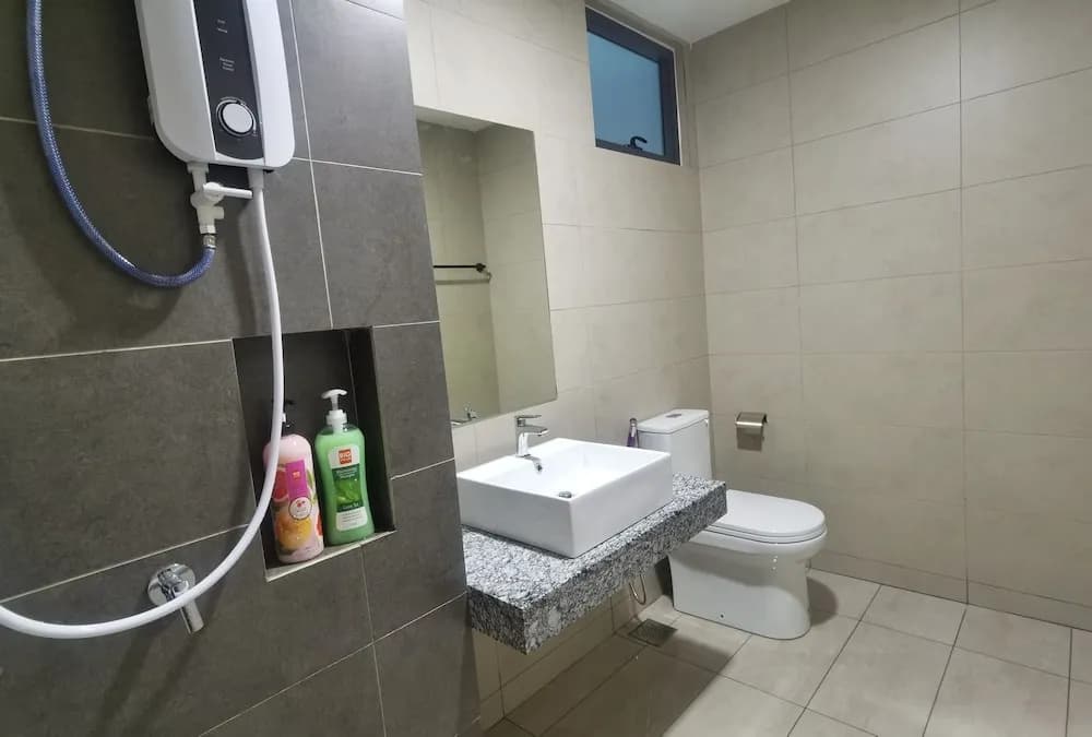 Luminari Suite by Homez Suite - photo 24