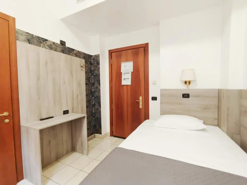 Hotel Mondial - photo 17