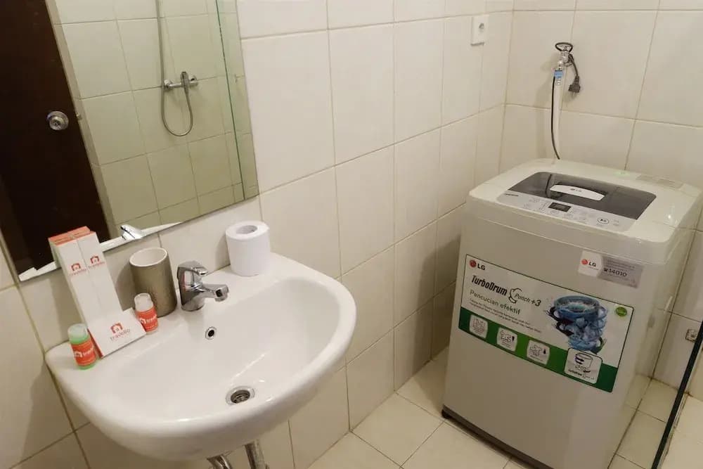 1Br with Sofa Bed Thamrin Executive Apartment - photo 5