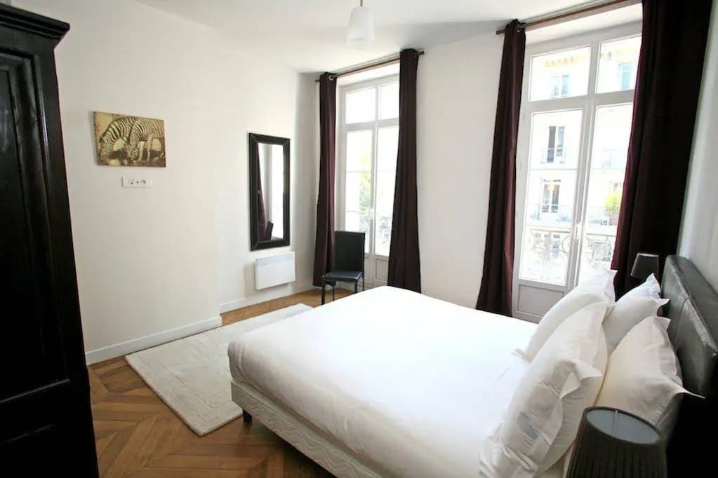 Bridgestreet Le Marais Service - photo 3