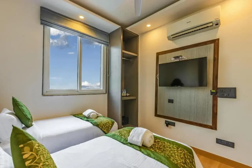 Mayur Hotel at CR Park New Delhi - photo 20