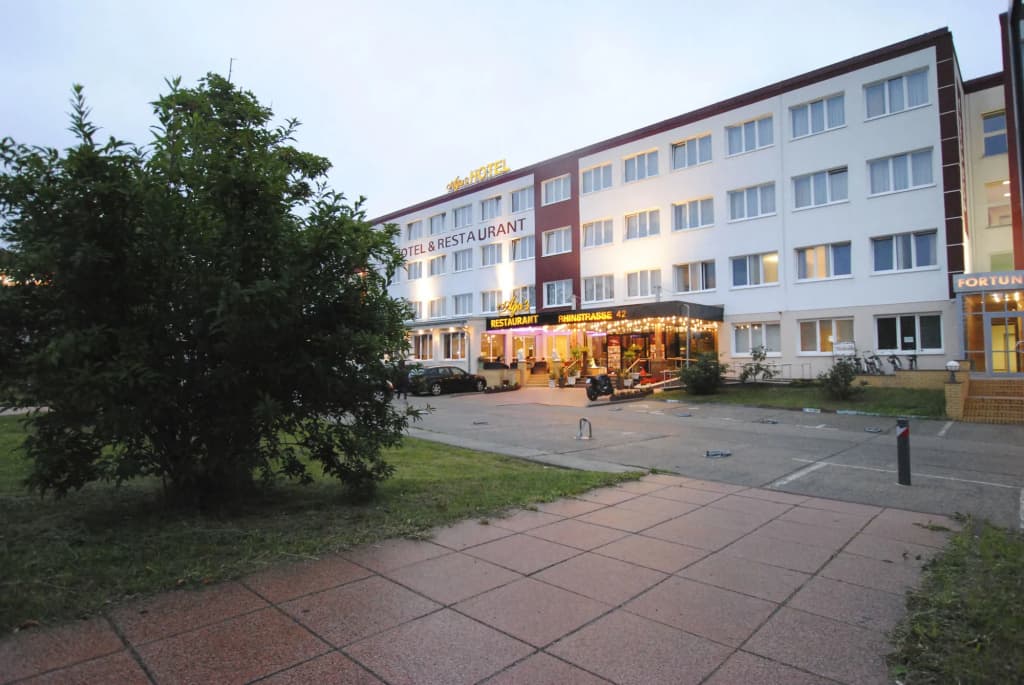 The Aga's Hotel Berlin - photo 16
