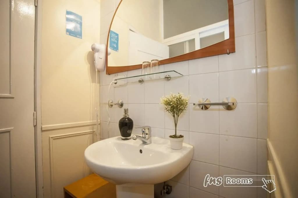 Hostal La Fontana - photo 23