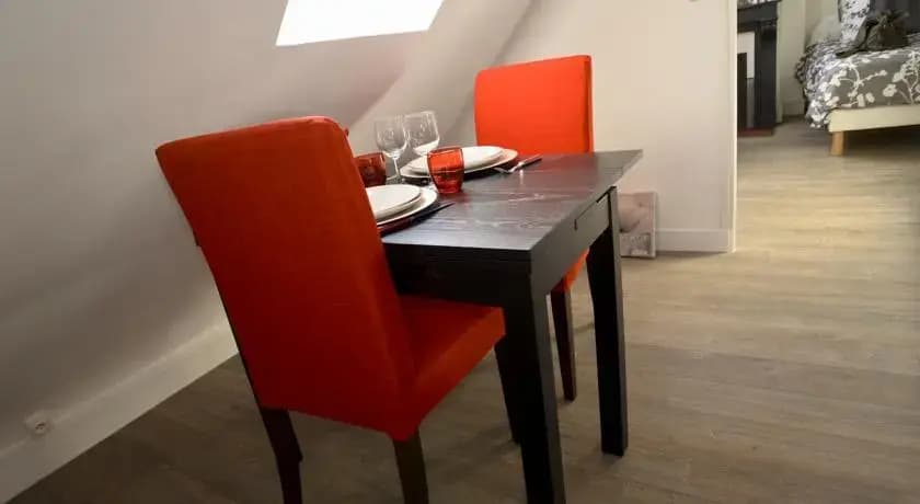 Elysée Paris Charming Flat - photo 4