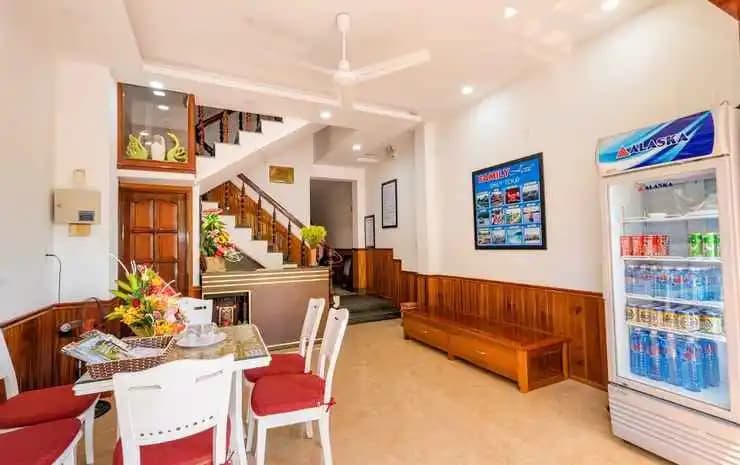 Family Hotel - photo 11