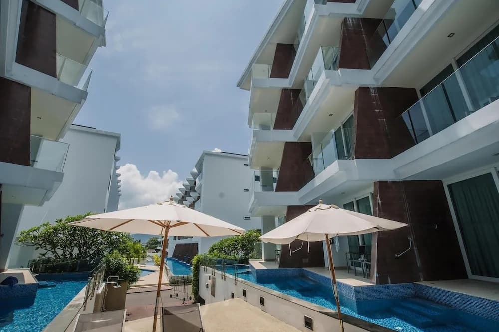 Maroon Studio at the Beachfront - photo 9