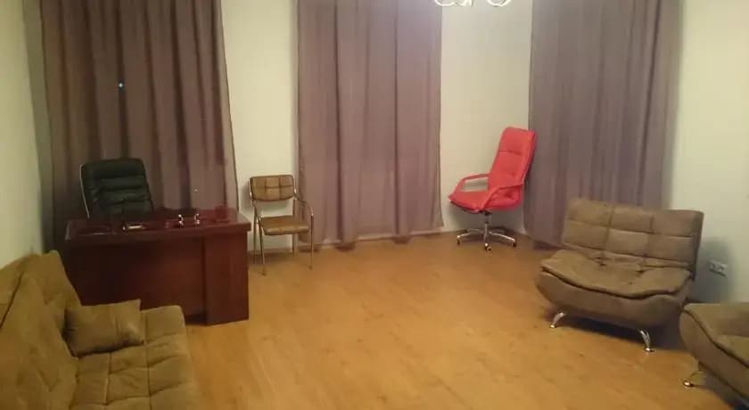 Apartment with Garden - photo 3