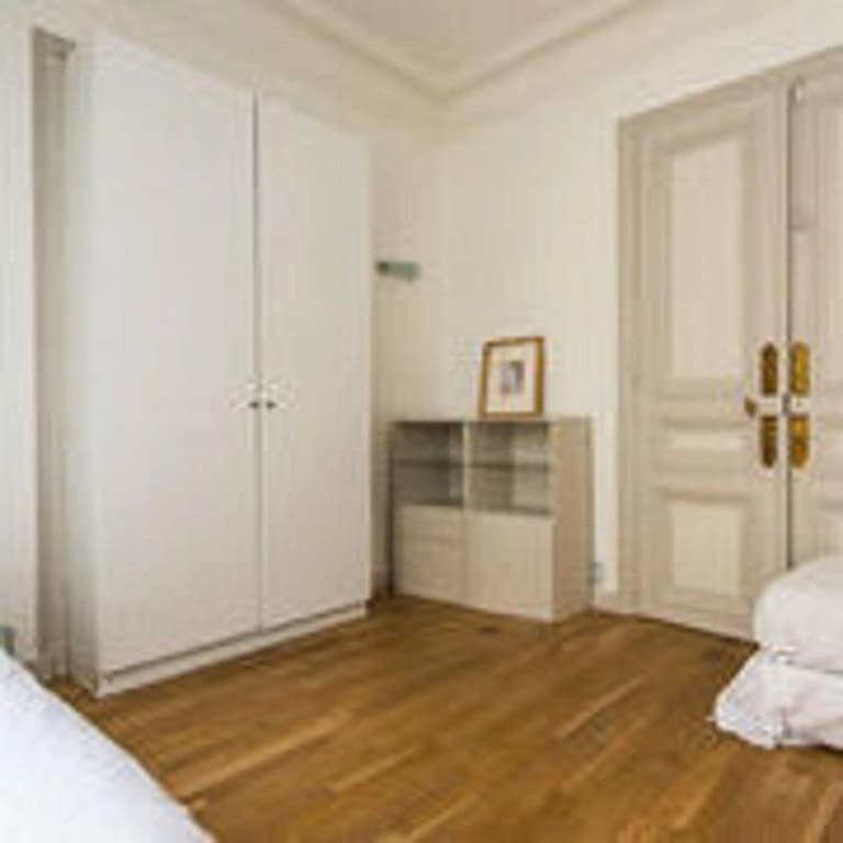 Family Elysees - photo 3