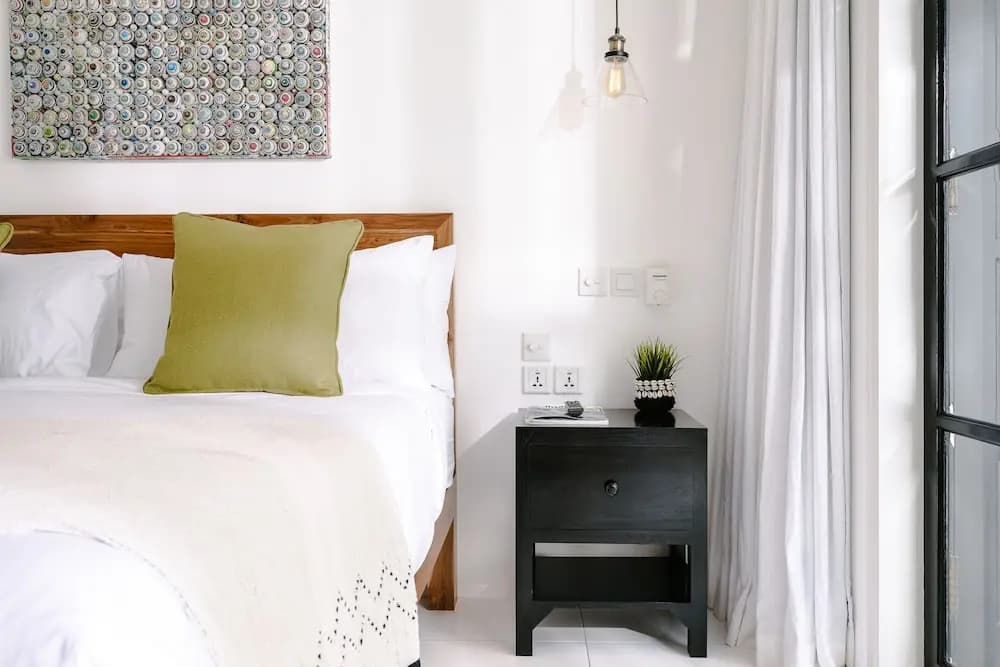 Town House - main photo