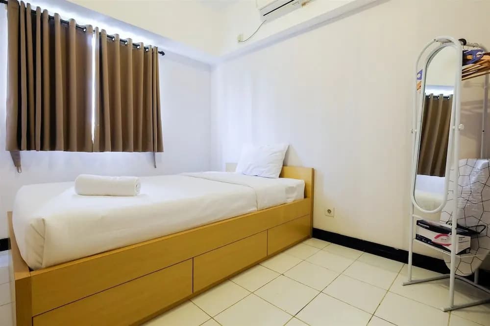 Pool View @ The Wave Apartment near Epicentrum Kuningan - photo 5