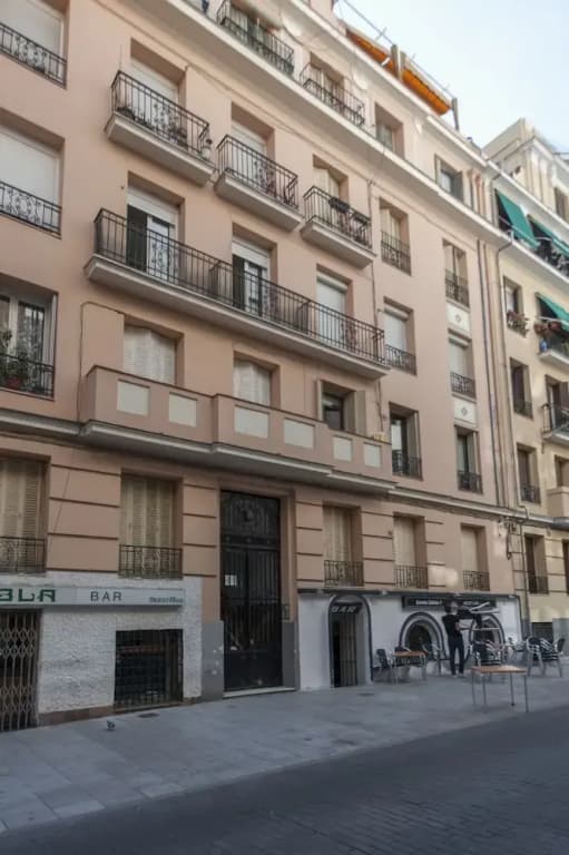 Madrid In & Out - photo 1