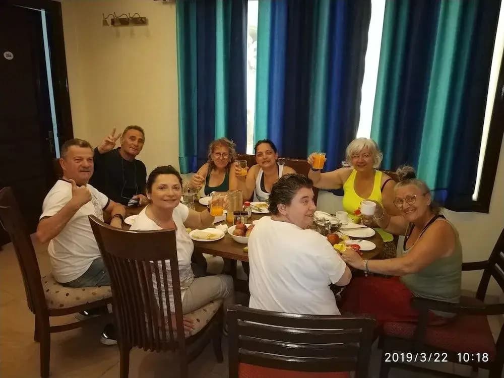 Golden Palm Suites - photo 16