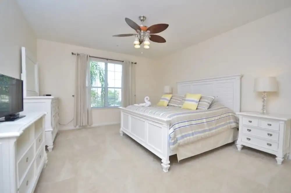 Vista Cay Three-bedroom - photo 4