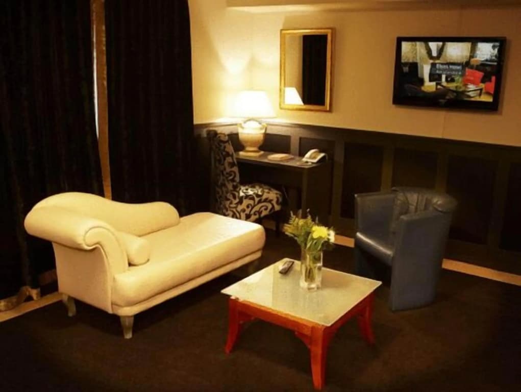 Hotel Blyss - photo 12