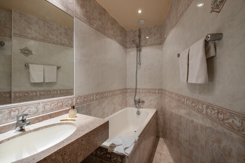 Hotel London - photo 22