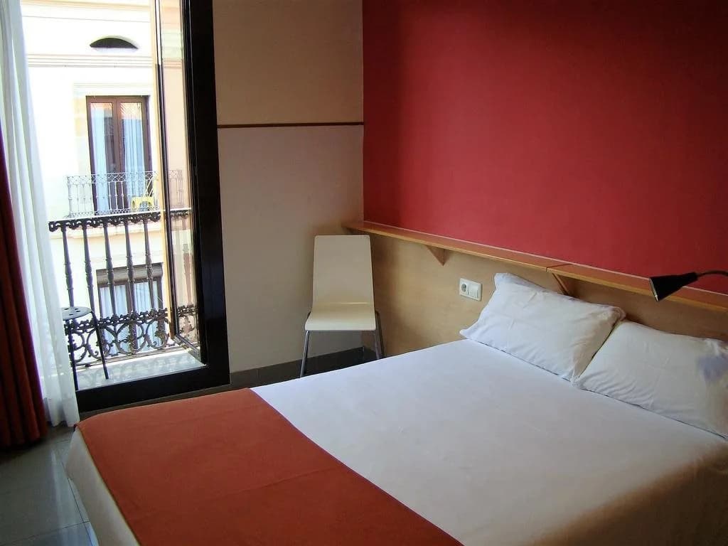 Terrassa - photo 4