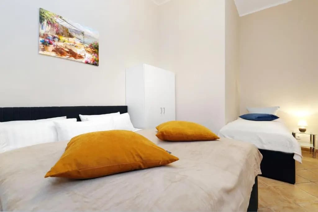 Big Central City Apartment - photo 2