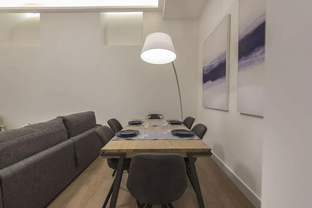 High Ceiling Duplex Apt Cais do Sodre - photo 14