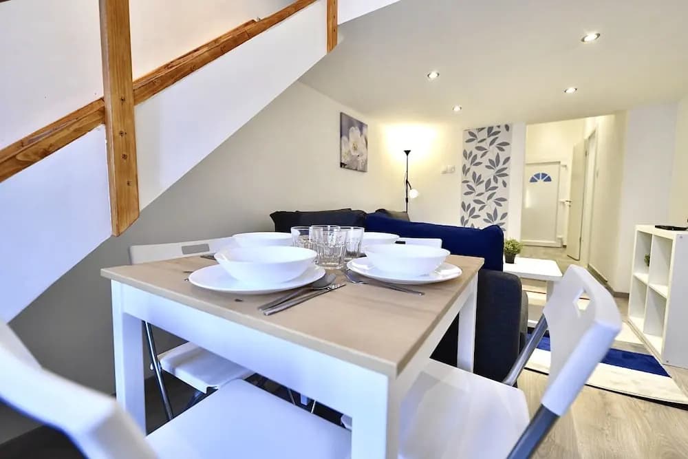 Cosy two bedroom flat in Rottenbiller str, Sky - photo 4