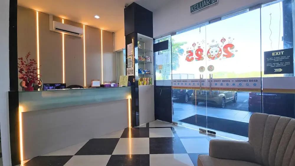 One Point Hotel Airport Kuching - photo 3