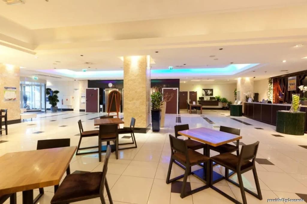 XO Hotels Blue Tower - photo 20