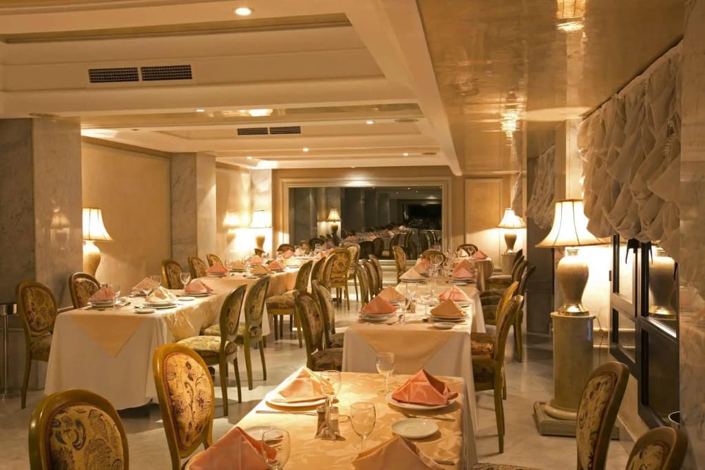 Hotel Nassim - photo 15