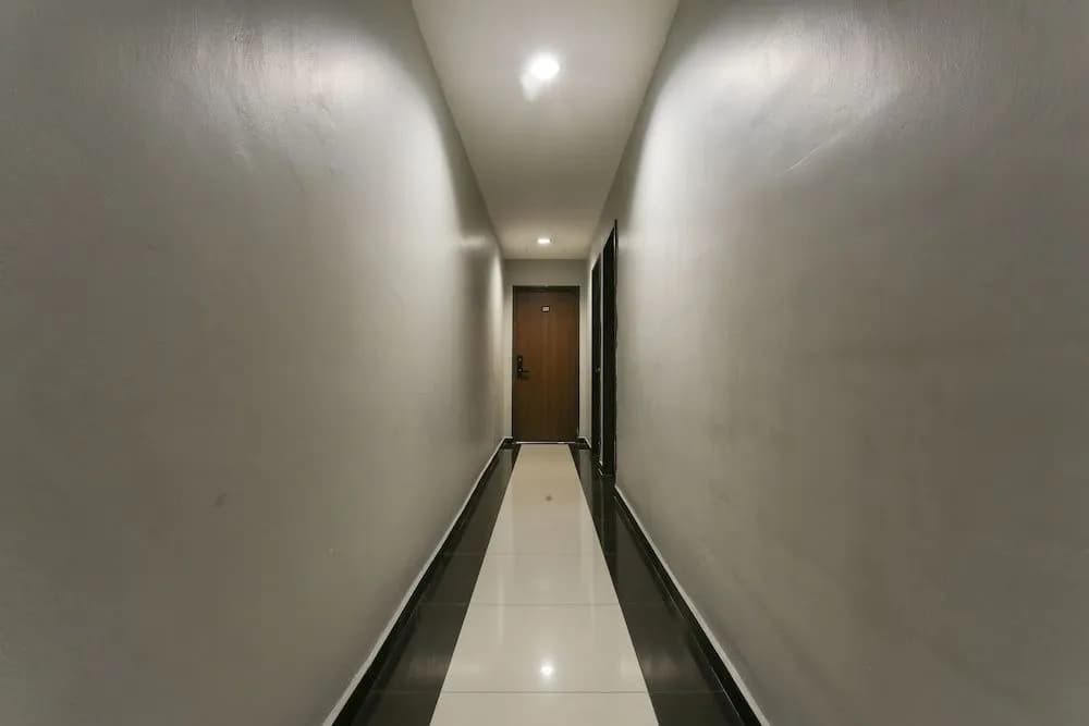 OYO 90157 One World Hotel - photo 13
