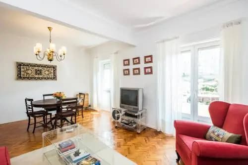 Shortstayflat Spacious Apartment - Graça - main photo