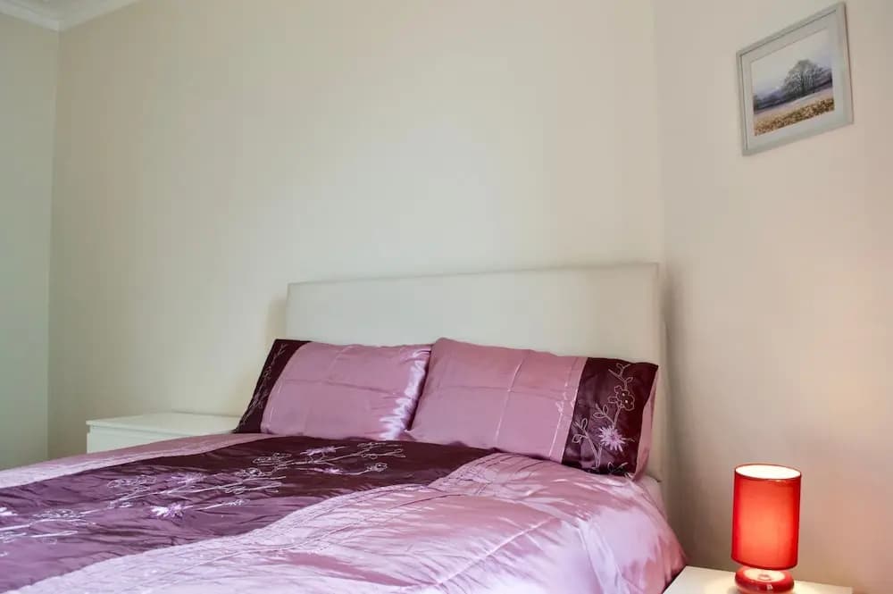 1 Bedroom Flat In Edinburgh - photo 2