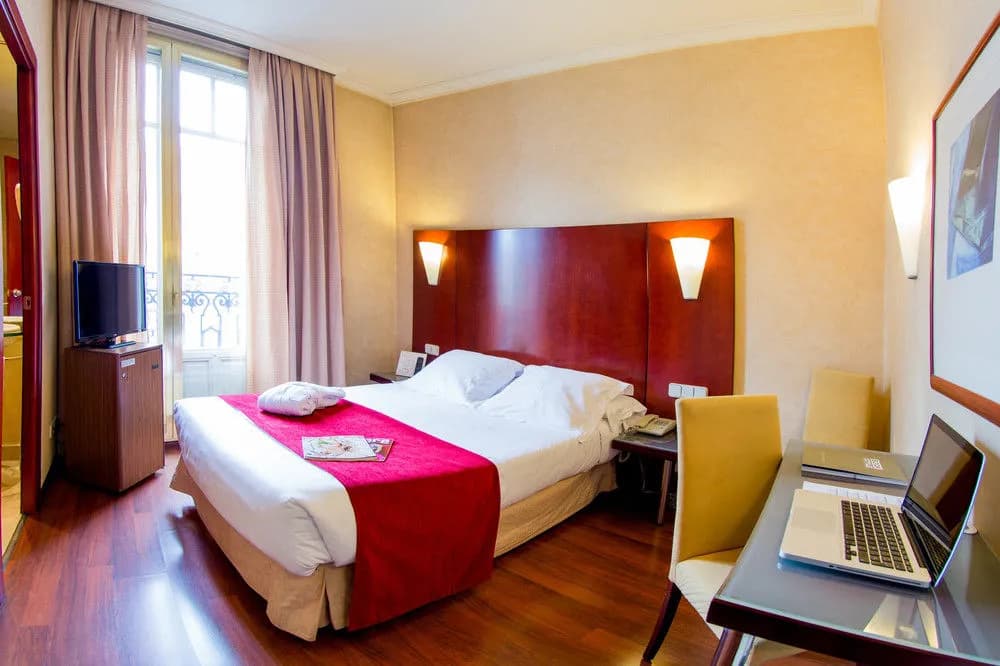 Hotel Arosa - photo 4